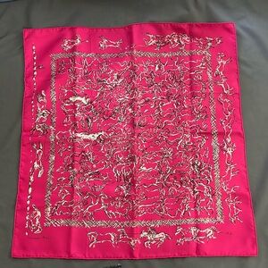 Hermes silk scarf 21x21”
Excellent condition